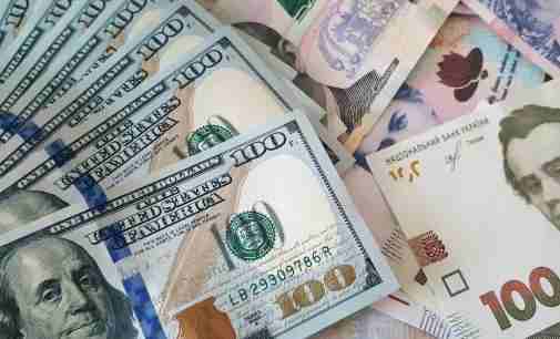 Грошові перекази в Україну скоротяться на 800 млн доларів – НБУ