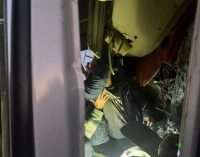 У Нікополі рятувальники деблокували водія з пошкодженого внаслідок ДТП автобусу