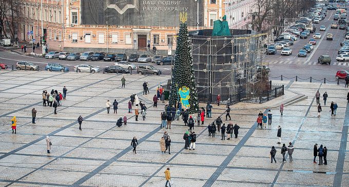 У Києві встановлять новорічн ялинку, гулянь не буде – Кличко