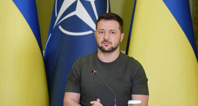 В Україні через негоду залишилися без світла 400 населених пунктів у 10 областях, – Зеленський