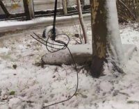 Аварійні бригади ДТЕК відновлюють електропостачання у Новомосковському районі після негоди