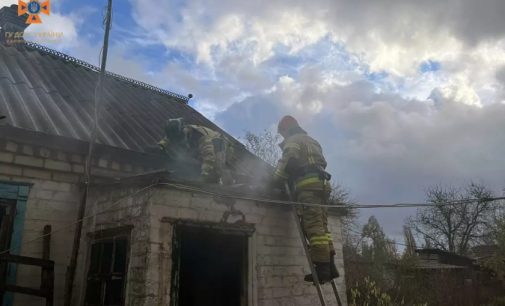 У Новомосковську вогнеборці загасили займання приватного житлового будинку