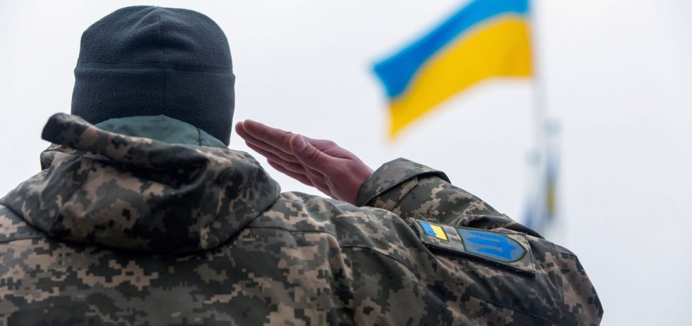 Військові підняли український прапор над пунктом пропуску на кордоні з РФ