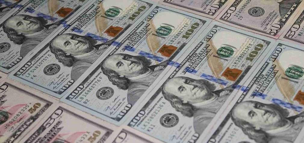 Україна в жовтні залучила від партнерів 2,8 млрд доларів бюджетної підтримки