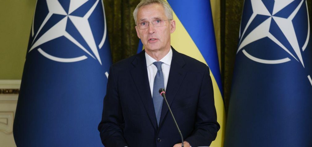 Інтенсивні бої в Україні роблять допомогу від НАТО ще важливішою, – Столтенберг
