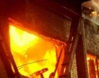 У Криворізькому районі вогнеборці врятували двох дітей та жінку