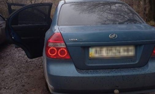 Викрав автівку з двору: за лічені години оперативники Першотравенська затримали зловмисника
