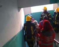 У Нікополі під час гасіння пожежі в квартирі, вогнеборці врятували жінку