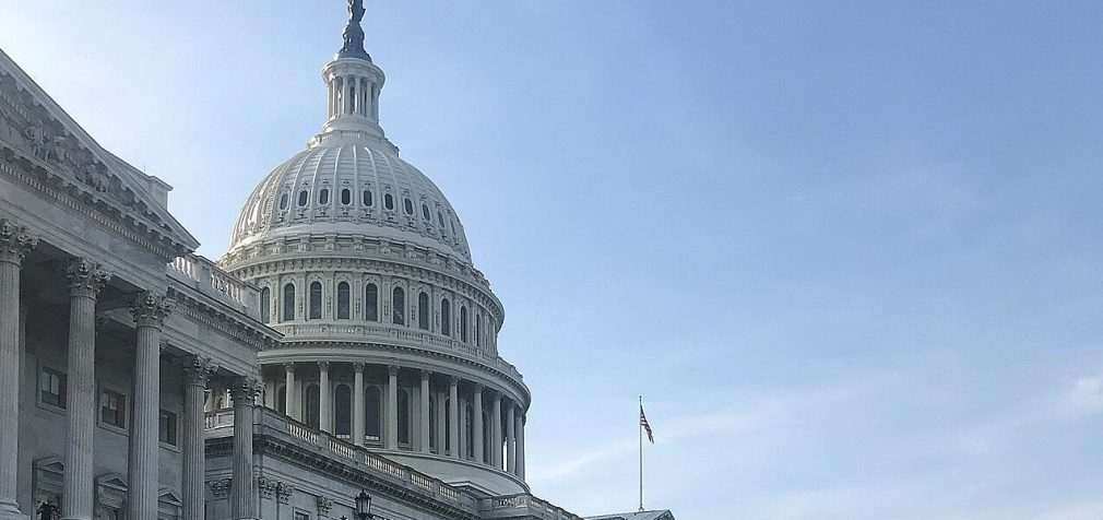 У Сенаті США розповіли, коли розглянуть допомогу Україні та Ізраїлю