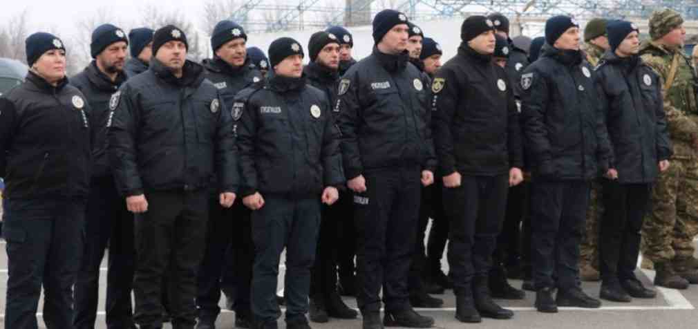 Новорічні свята – без порушень: поліцейські Дніпра працюють у посиленому режимі