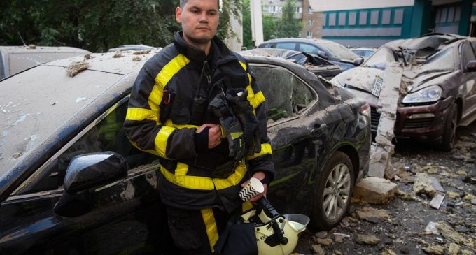 У Харкові пролунала серія вибухів. Росіяни завдають ударів по місту
