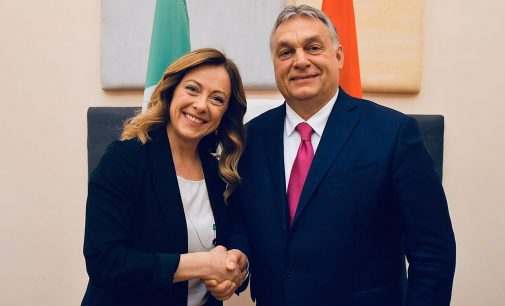 Bloomberg: Прем’єр Італії хоче домовитися з Орбаном щодо України