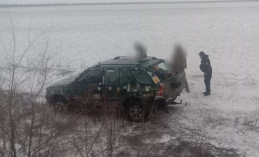 Поліцейські Дніпропетровщини допомогли військовим, які потрапили в скрутну ситуацію через погодні умови