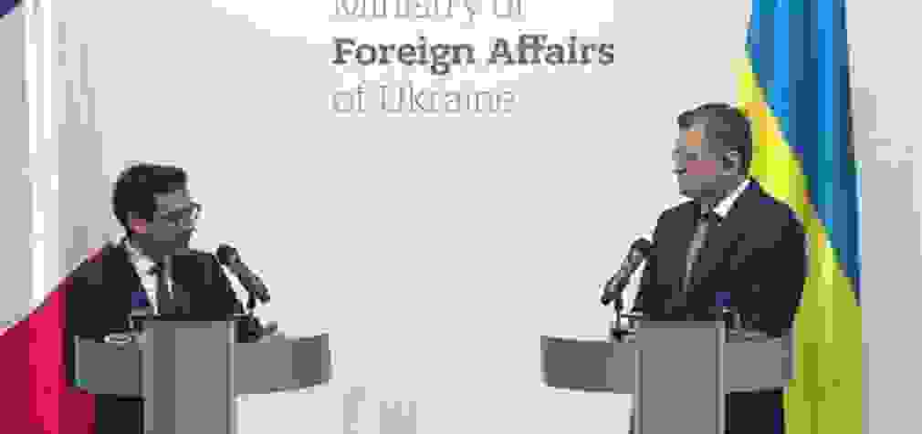 Глава МЗС: Франція налаштована посилювати спроможності України виробляти зброю