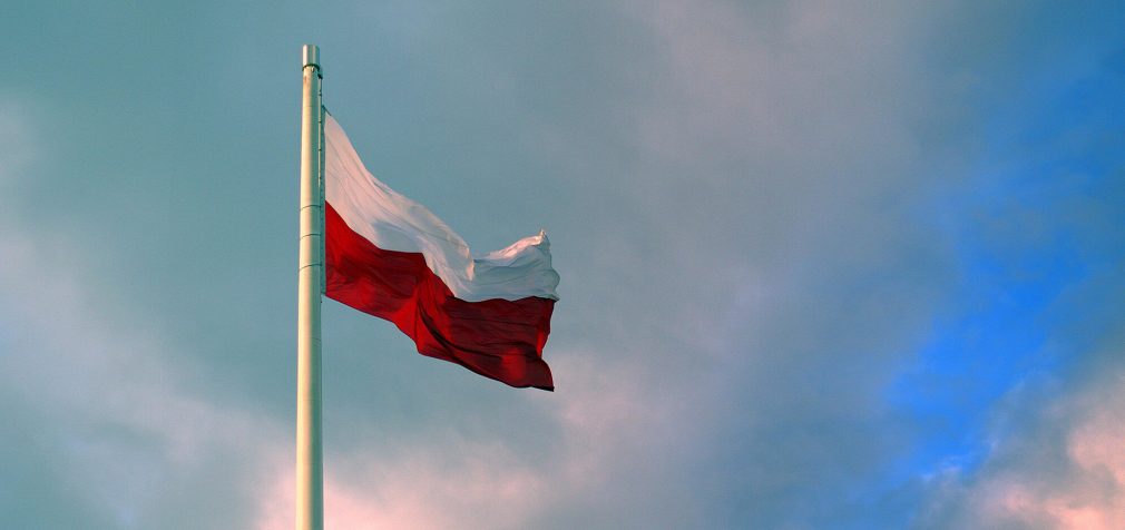 Українці ставляться до поляків краще, ніж до російськомовних співгромадян – опитування