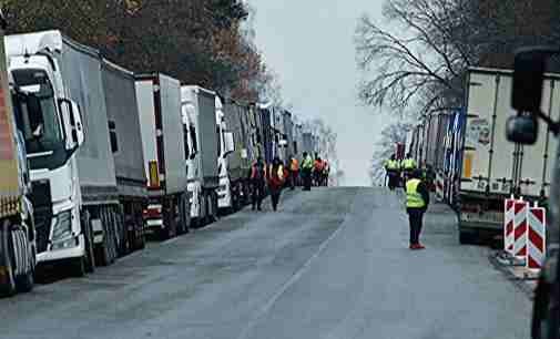 У ДПСУ розповіли про ситуацію із блокадою вантажівок на кордоні з Польщею