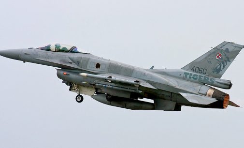 Польща підняла винищувачі F-16 через ракетну атаку РФ по Україні