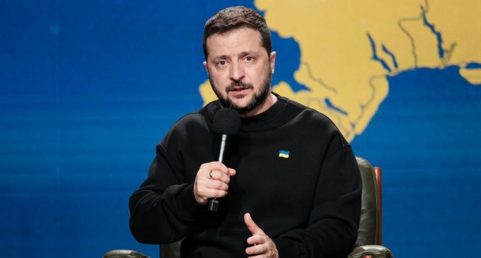 Зеленський розповів про “секретну” далекобійну зброю для ЗСУ: збили за день 26 вертольотів