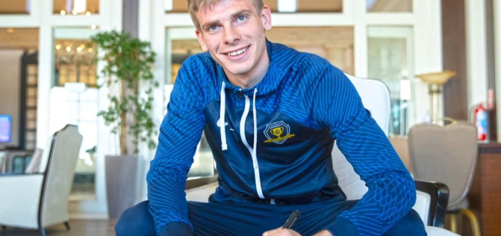 Склад СК «Дніпро-1» поповнив півзахисник «Шахтаря»