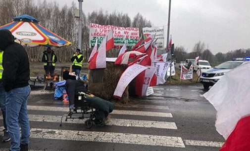 Польські фермери анонсували масштабні протести у Варшаві