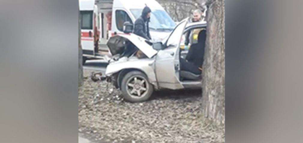 У Павлограді зіштовхнулись ВАЗ та Mitsubishi: подробиці ДТП з трьома постраждалими