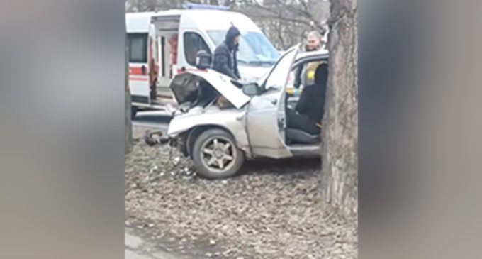 У Павлограді зіштовхнулись ВАЗ та Mitsubishi: подробиці ДТП з трьома постраждалими