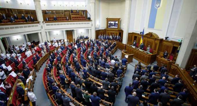 “Не стане заручником тисяч поправок”. Навіщо демобілізацію строковиків виносити в окремий закон