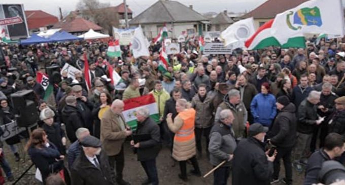 ЗМІ: Угорські фермери влаштували протест на кордоні з Україною