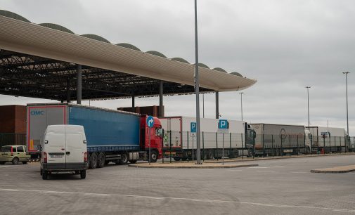 У чергах на польському кордоні майже 2500 вантажівок – ДПСУ