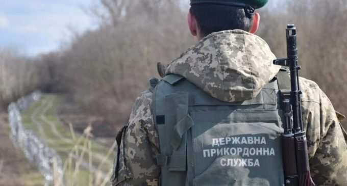В Україні хочуть посилити відповідальність за незаконний перетин кордону для ухилення від служби до 12 років за ґратами