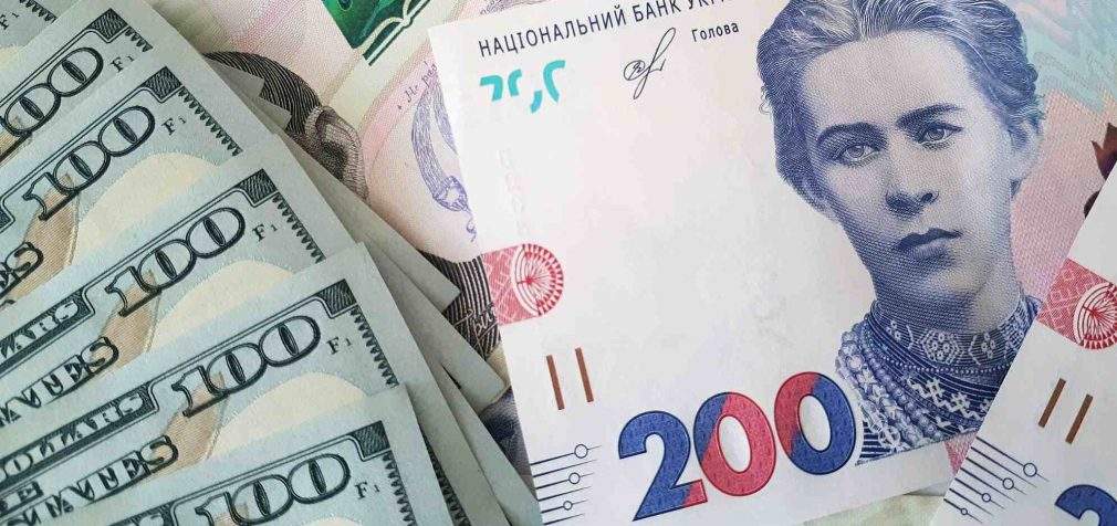 Над стабільністю гривні згущуються хмари