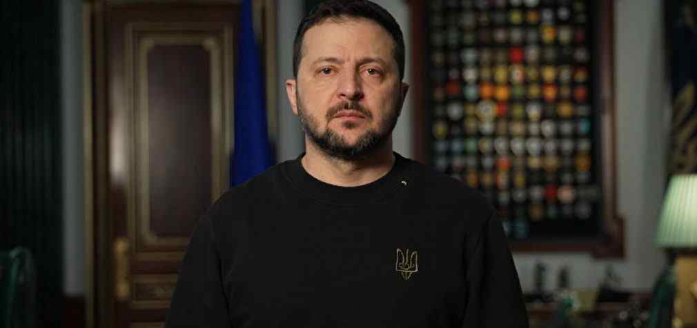 Зеленський звільнив Залужного з посади головнокомандувача ЗСУ