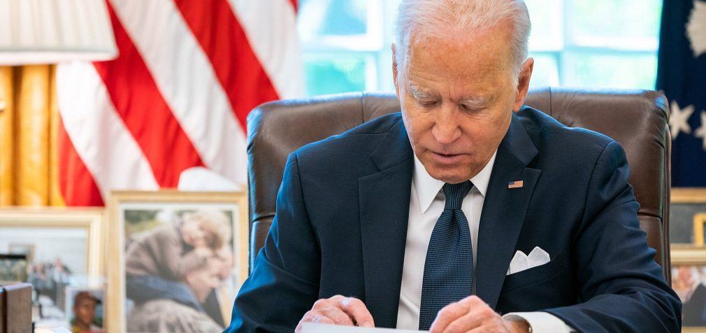 Байден перейшов на відверту критику Трампа через його заяви про НАТО