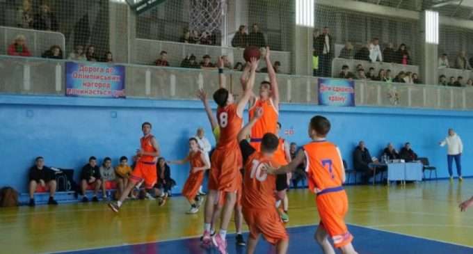 У Кривому Розі провели турнір із баскетболу на кубок Вадима Гурова