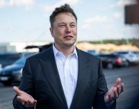 Маск хоче перенести місце реєстрації Tesla в Техас
