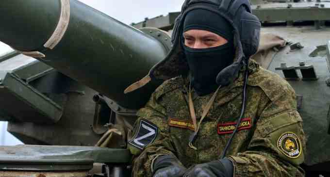 Окупанти готують транскордонні рейди і намагаються просунутися під Авдіївкою: карти ISW
