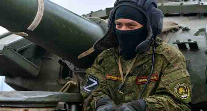 Окупанти тиснуть біля Авдіївки і просунулися в районі Кремінної: карти ISW