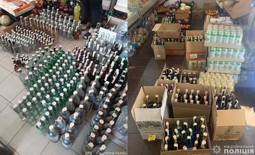 У Синельниківському районі правоохоронці повідомили про підозру керівнику торгівельного закладу, який продавав алкоголь без ліцензії
