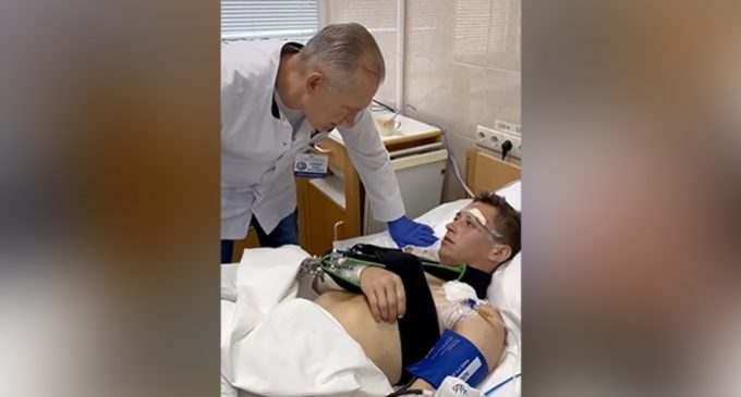 У Дніпрі рятують 22-річного хлопця, який постраждав внаслідок обстрілу Нікопольського району