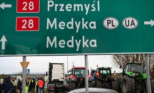 Кубраков відреагував на блокування автобусів на кордоні з Польщею