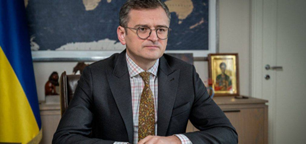 Кулеба пояснив, у чому ідея Макрона про відправку військ