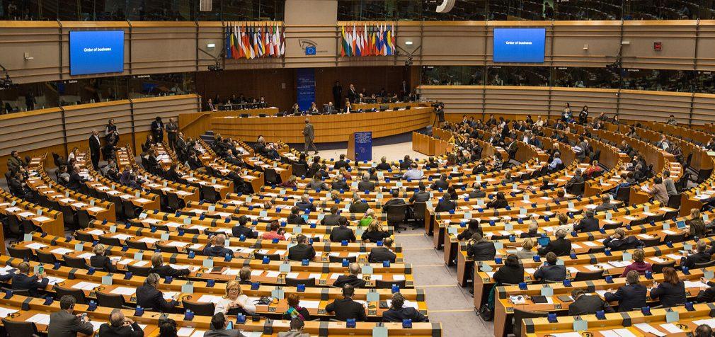 Європарламент стурбований обмеженнями на поїздки за кордон для депутатів Ради