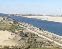 Обсяг торгівлі через Суецький канал скоротився на половину – МВФ