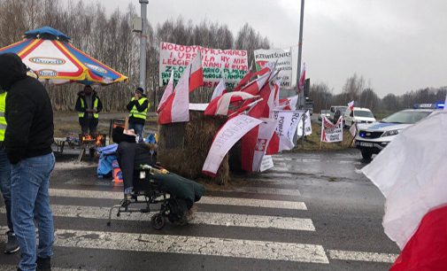 Український консул їде на КПП “Дорогуськ” через повідомлення про блокування автобусів