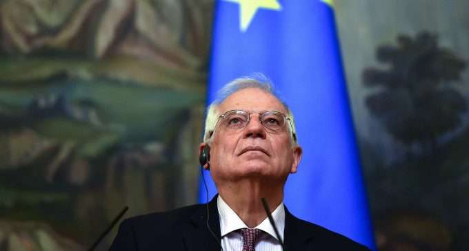 Глава європейської дипломатії закликав розблокувати кордон з Україною