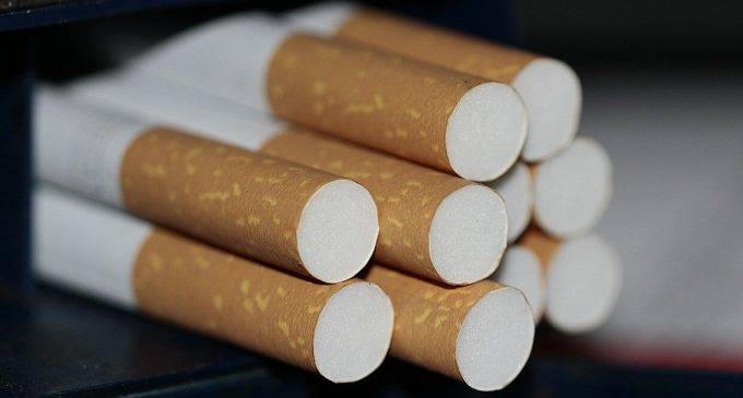 Кабмін пропонує поступово підвищити акцизи на сигарети