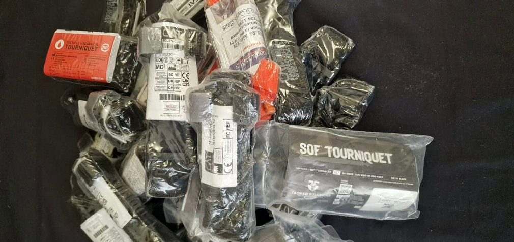На складах Медичних сил знайшли 30 тисяч турнікетів, які зберігалися майже рік