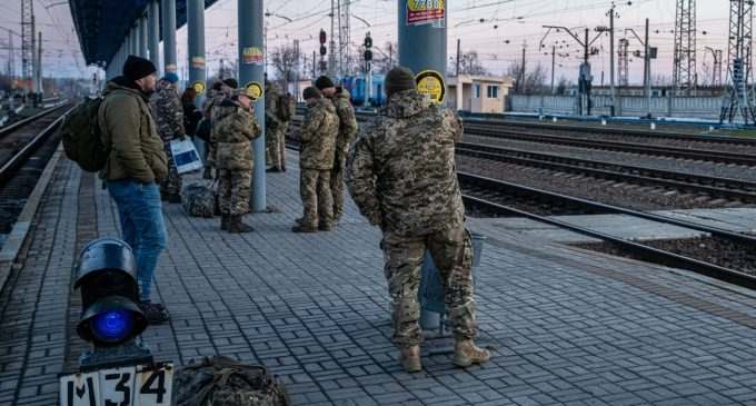 Демобілізацію прибрали із законопроекту про мобілізацію: що це означає