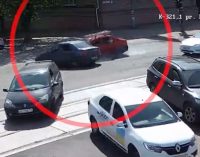 На проспекті Богдана Хмельницького у Дніпрі зіткнулися дві Dacia: деталі ДТП з постраждалими