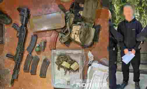 У жителя Запорізького району вилучили вогнепальну зброю та боєприпаси: деталі